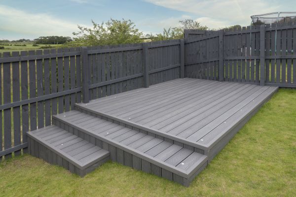 Vinyl Deck Construction in New Braunfels